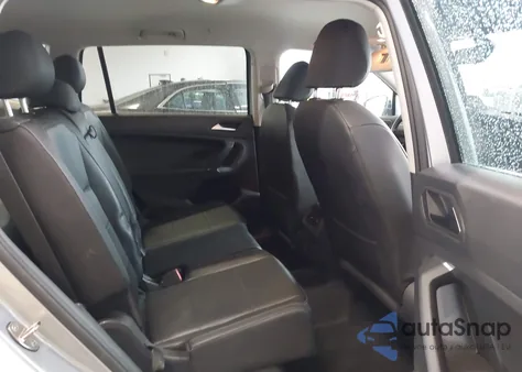 2020 Volkswagen Tiguan 2.0T Se/2.0T Se R-Line Black/2.0T Sel z USA, uszkodzony, nr VIN 3VV3B7AX5LM031985